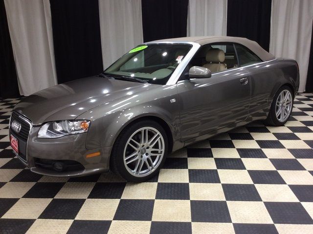 2009 Audi A4 2.0T Cabriolet Quattro photo 3