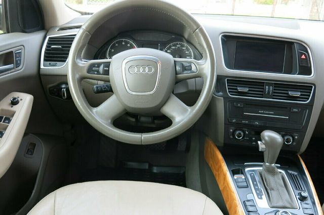 2009 Audi Q5 quattro 4dr 3.2L Premium - 22656411 - 51
