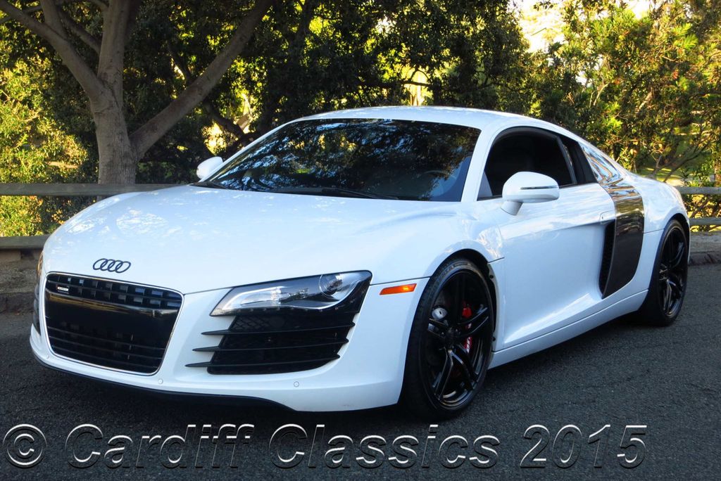 2009 Audi R8 AWD 6-speed Manual~Premium Package~Leather Element - 14571837 - 0