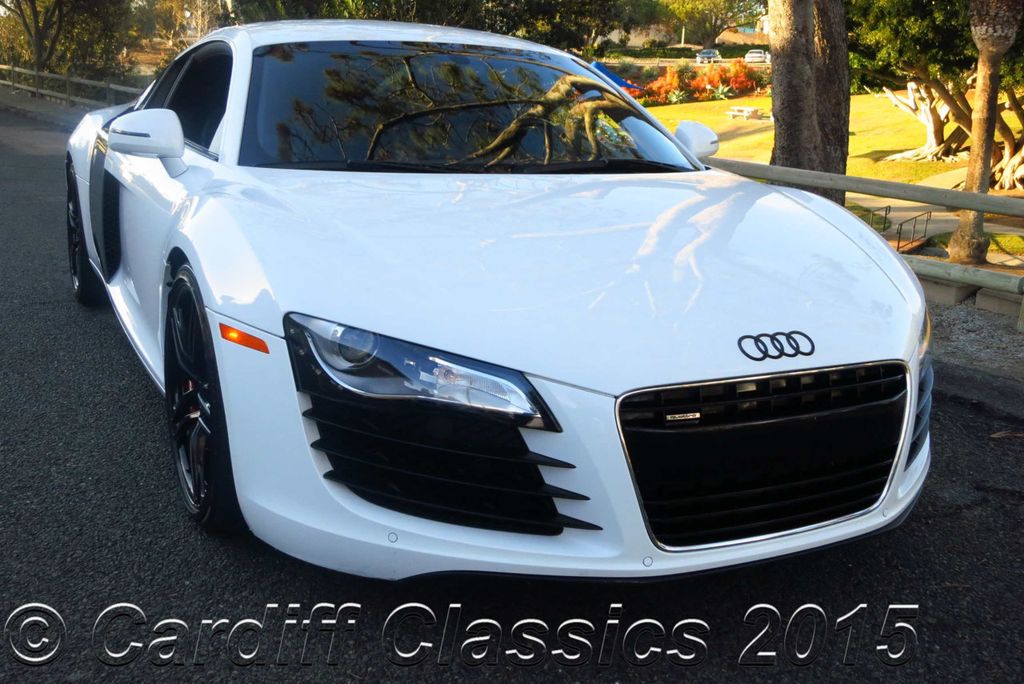 2009 Audi R8 AWD 6-speed Manual~Premium Package~Leather Element - 14571837 - 11