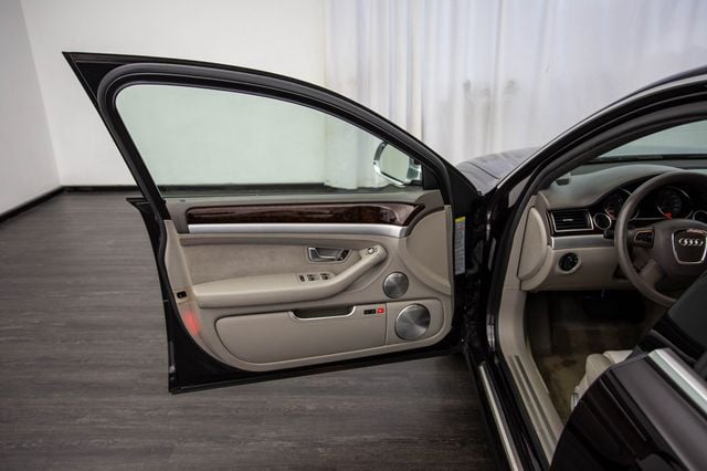 2009 Audi S8 4dr Sedan - 22962858 - 15