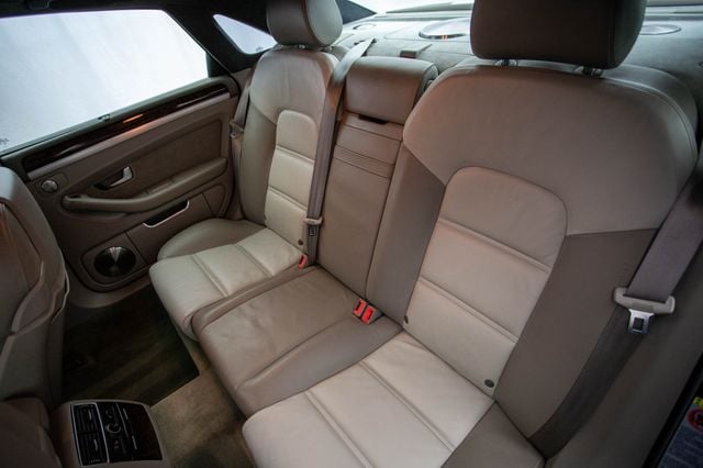 2009 Audi S8 4dr Sedan - 22962858 - 24