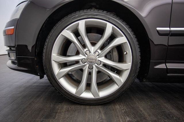 2009 Audi S8 4dr Sedan - 22962858 - 45