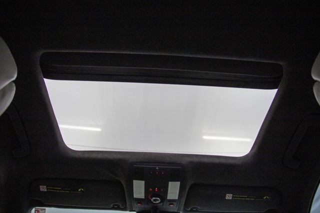 2009 Audi S8 4dr Sedan - 22962858 - 53