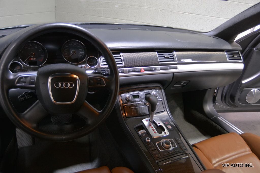 2009 Audi S8 4dr Sedan - 21957548 - 22