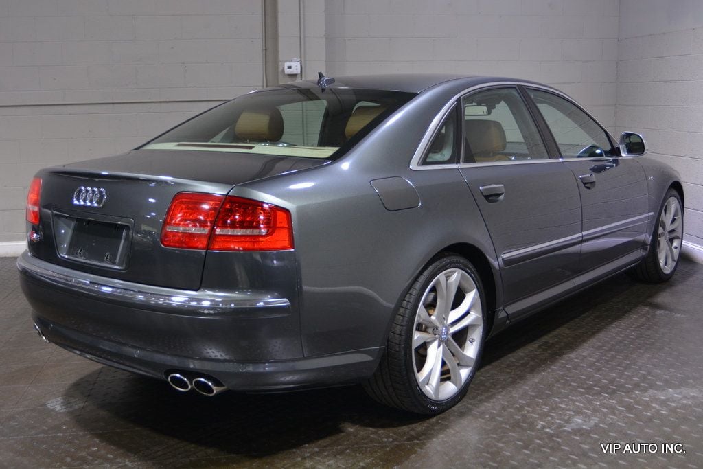 2009 Audi S8 4dr Sedan - 21957548 - 35