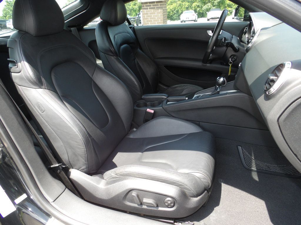 2009 Audi TT Coupe 2.0T Prestige photo 16
