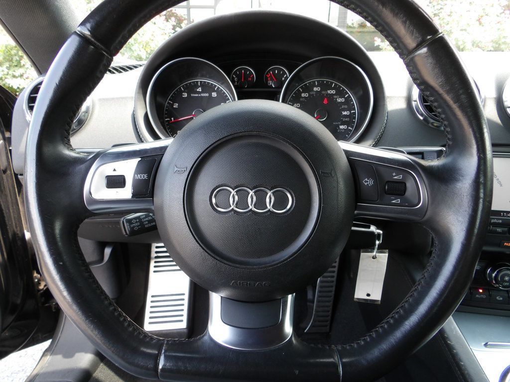 2009 Audi TT Coupe 2.0T Prestige photo 21