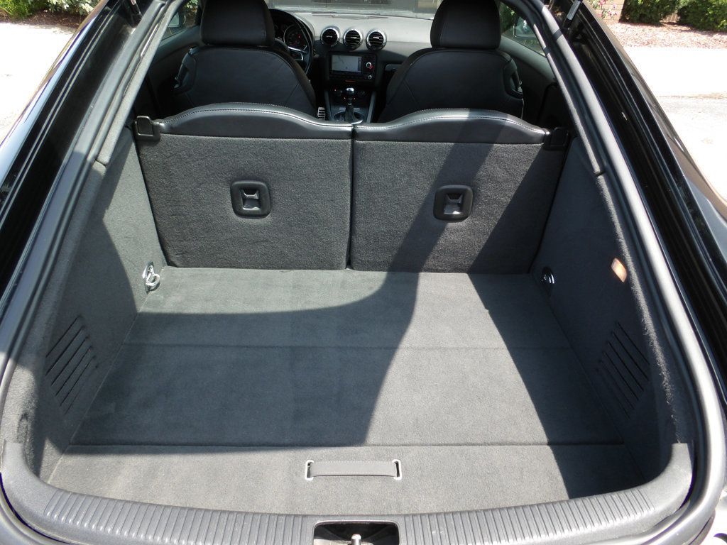 2009 Audi TT Coupe 2.0T Prestige photo 34