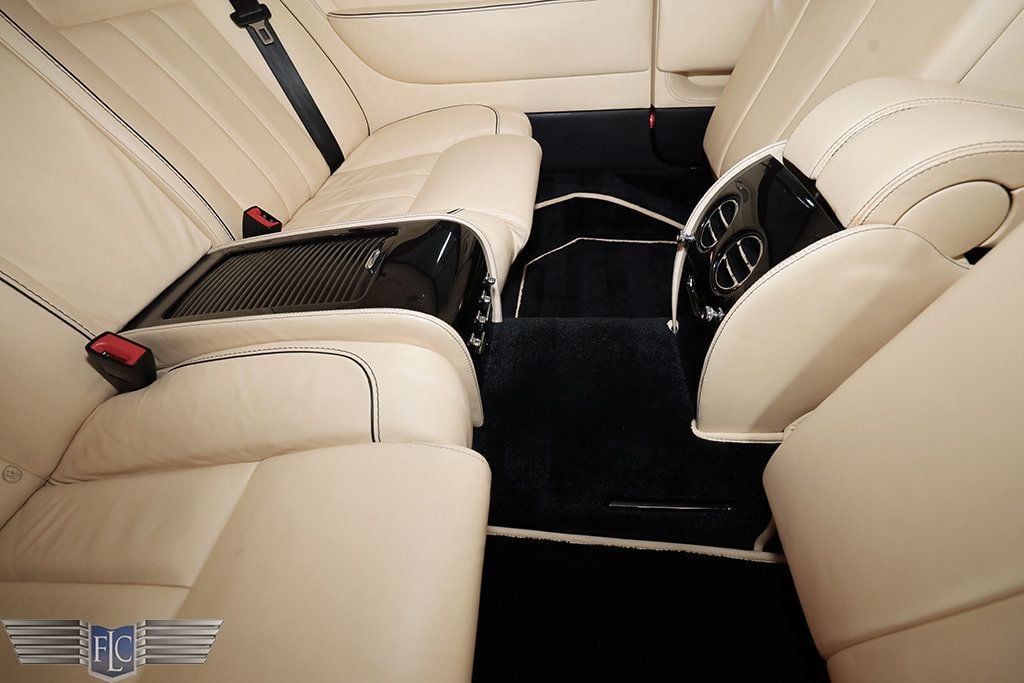 2009 Bentley Brooklands 2dr Coupe - 23015098 - 31