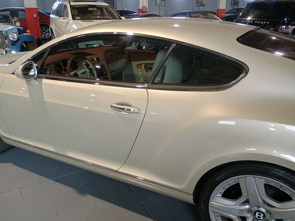 2009 Bentley Continental GT 2dr Coupe Mulliner 1 Clean Carfax Florida Car - 22919762 - 18