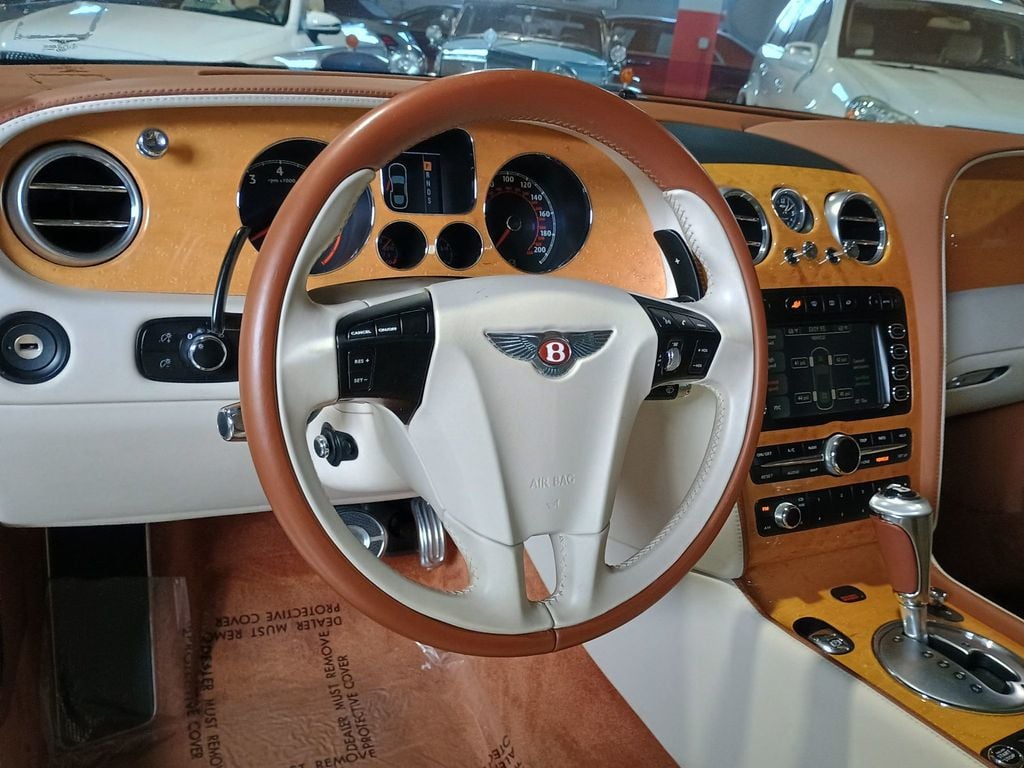 2009 Bentley Continental GT 2dr Coupe Mulliner 1 Clean Carfax Florida Car - 22919762 - 27