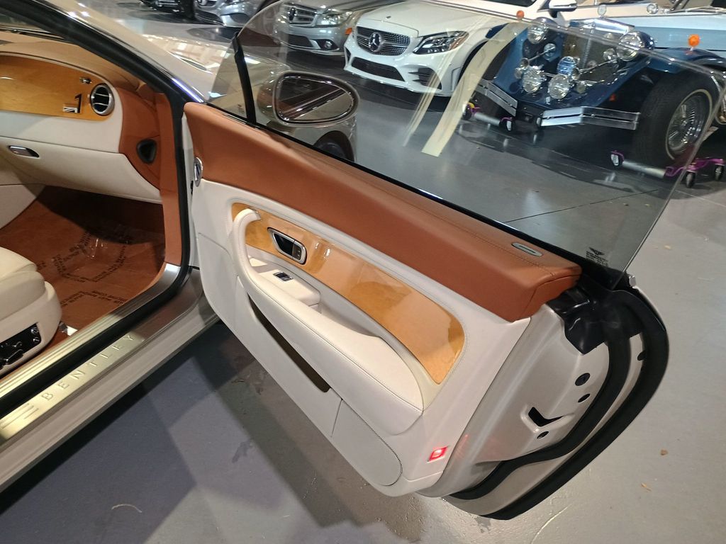 2009 Bentley Continental GT 2dr Coupe Mulliner 1 Clean Carfax Florida Car - 22919762 - 47