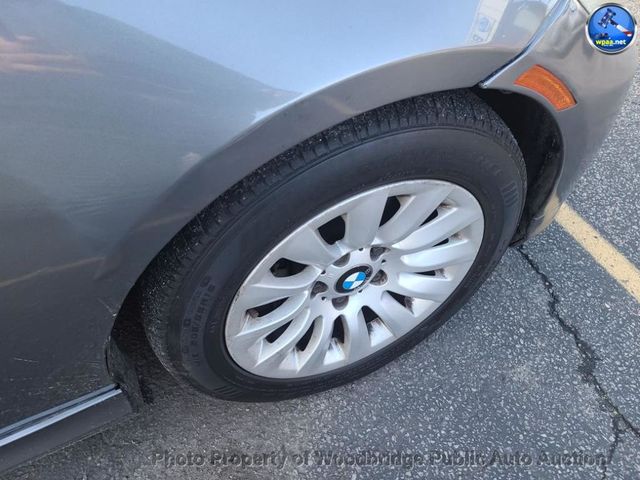 2009 BMW 3 Series 328i - 22969985 - 12