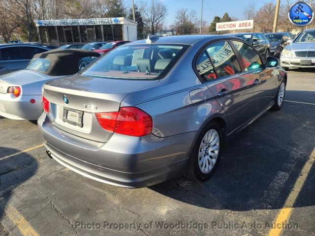 2009 BMW 3 Series 328i - 22969985 - 3