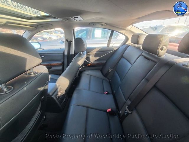 2009 BMW 3 Series 328i - 22969985 - 8