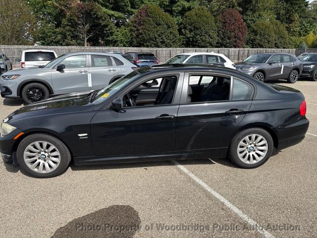 2009 BMW 3 Series 328i xDrive - 23095508 - 3