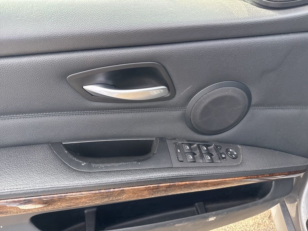 2009 BMW 3 Series 328i xDrive - 23003096 - 11