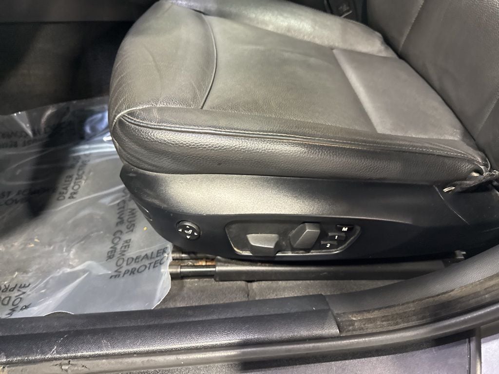 2009 BMW 3 Series 328i xDrive - 23003096 - 24