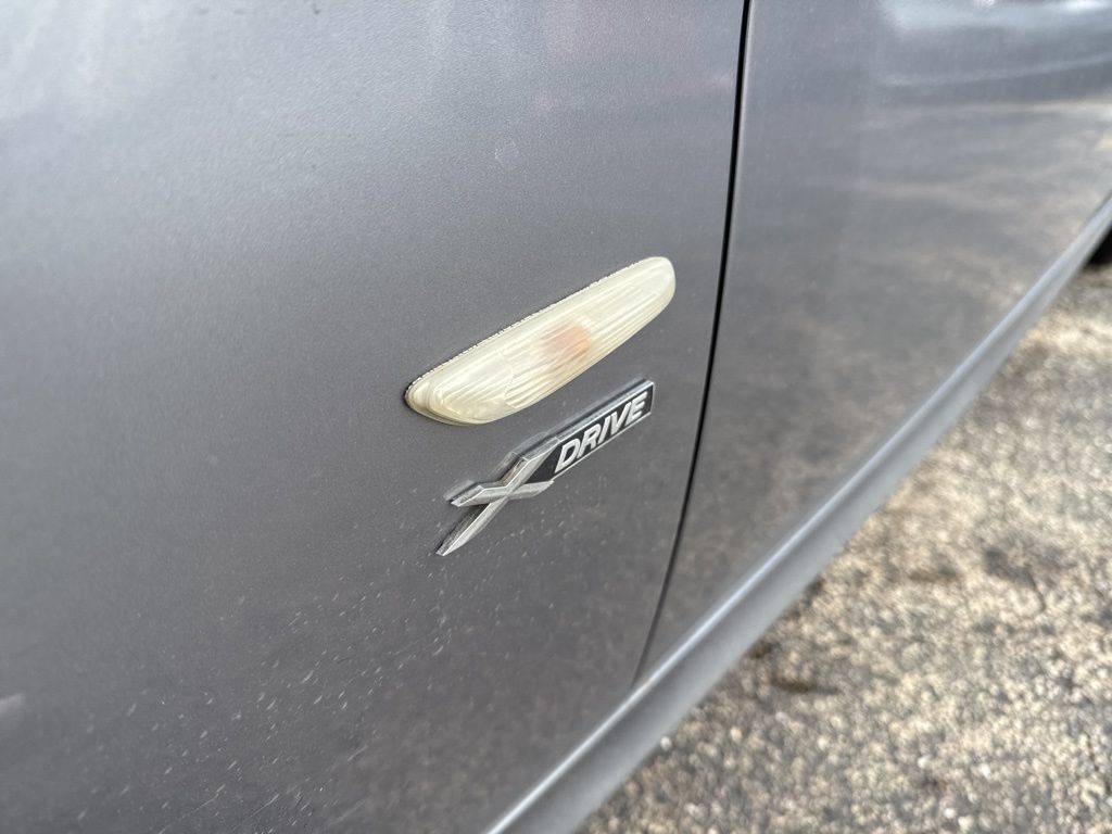 2009 BMW 3 Series 328i xDrive - 23003096 - 3