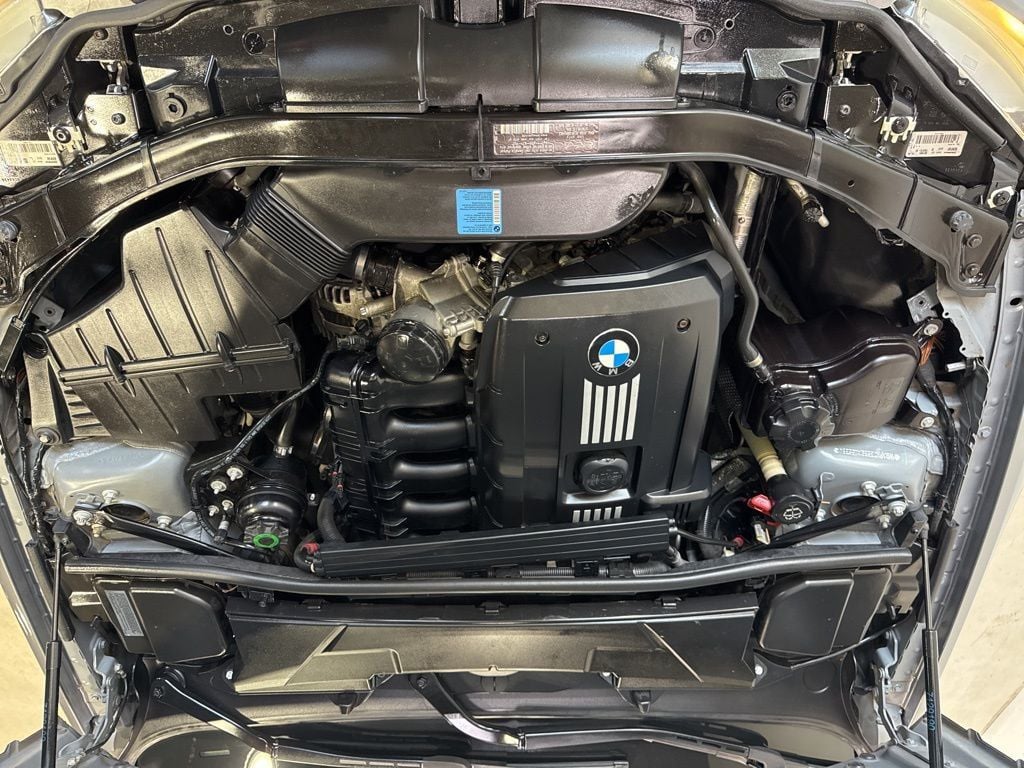 2009 BMW 3 Series 328i xDrive - 23003096 - 40