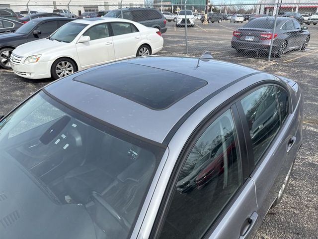 2009 BMW 3 Series 328i xDrive - 23003096 - 4