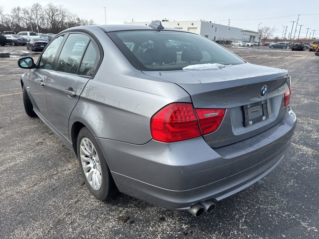 2009 BMW 3 Series 328i xDrive - 23003096 - 5