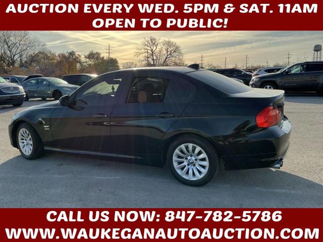 2009 BMW 3 Series 328i xDrive - 22952377 - 4