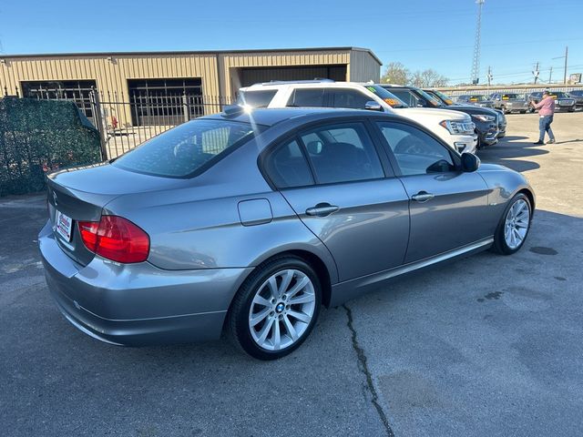 2009 BMW 3 Series 328i xDrive - 22997810 - 3