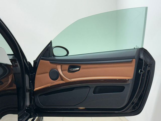 2009 BMW 3 Series 335i - 22971133 - 17