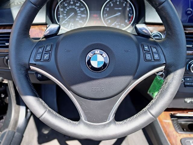 2009 BMW 3 Series 335i - 23015780 - 12