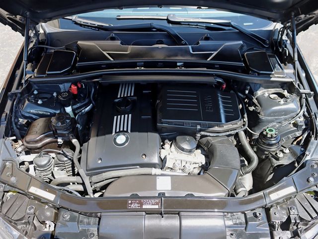 2009 BMW 3 Series 335i - 23015780 - 27