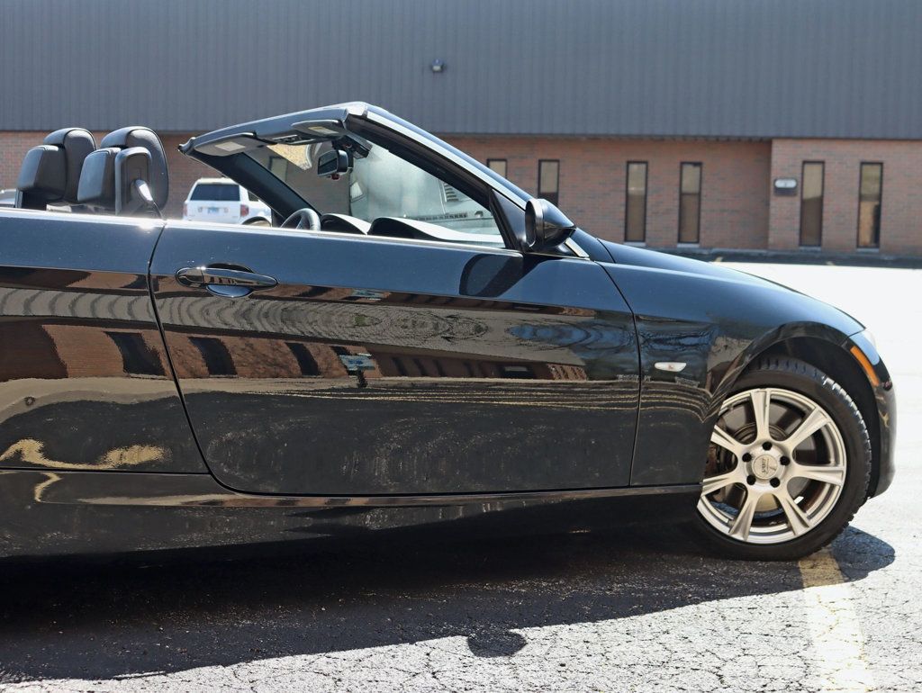 2009 BMW 3 Series 335i - 23015780 - 4