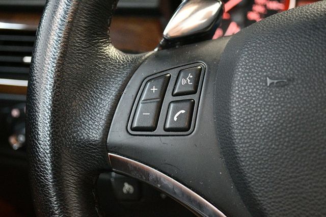 2009 BMW 3 Series 335i - 23029439 - 40
