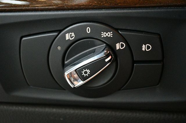 2009 BMW 3 Series 335i - 23029439 - 62