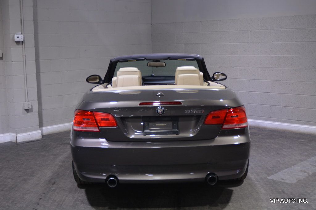 2009 BMW 3 Series 335i - 22518939 - 19