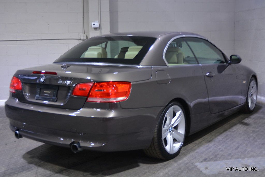 2009 BMW 3 Series 335i - 22518939 - 41