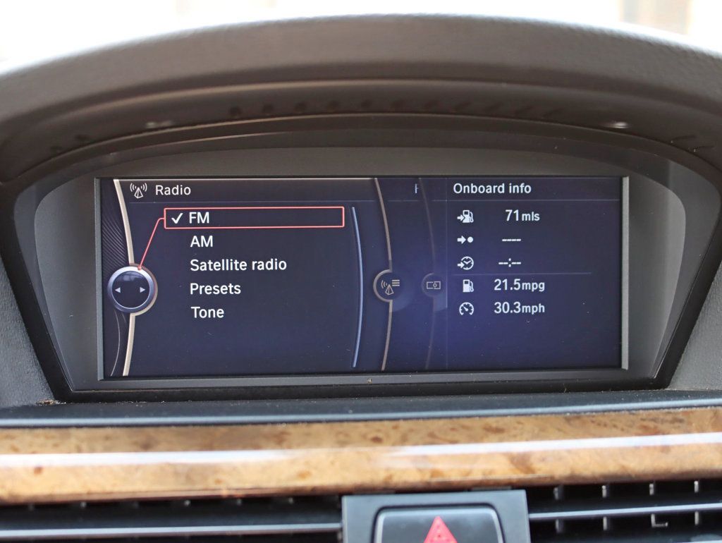 2009 BMW 3 Series 335i xDrive - 22847834 - 14