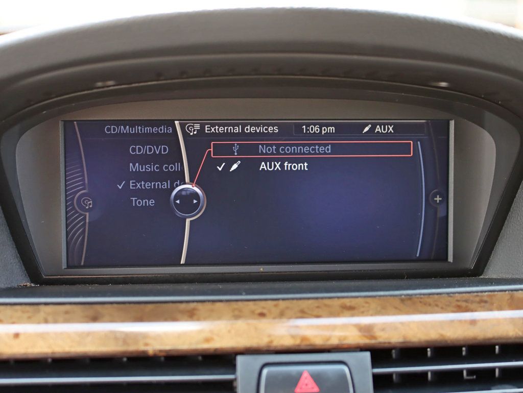 2009 BMW 3 Series 335i xDrive - 22847834 - 16