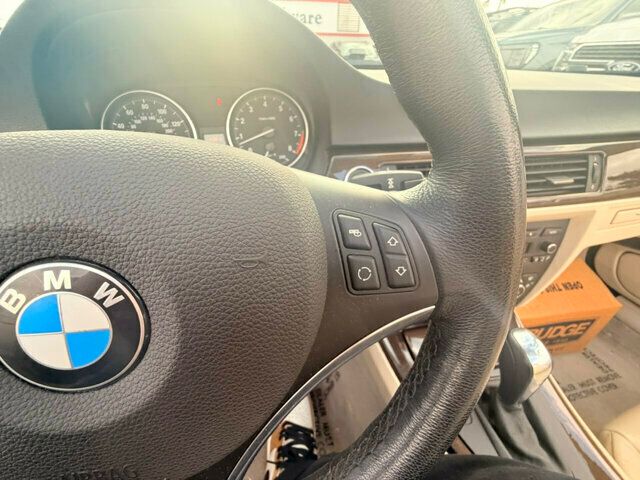 2009 BMW 3 Series LocalTrade/PremiumPkg/ComfortAccess/HeatedLeatherSeats - 22771381 - 15