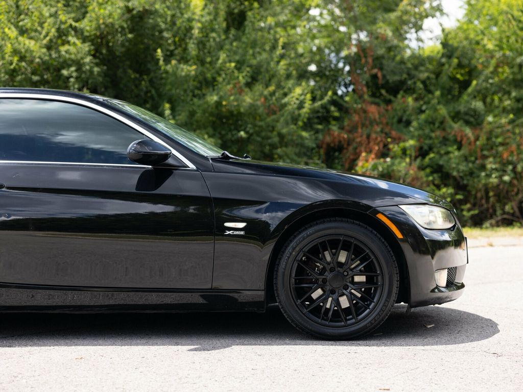 2009 BMW 3 Series New Tires, Recent Major Tune Up, Added Black Optics - 22898657 - 11