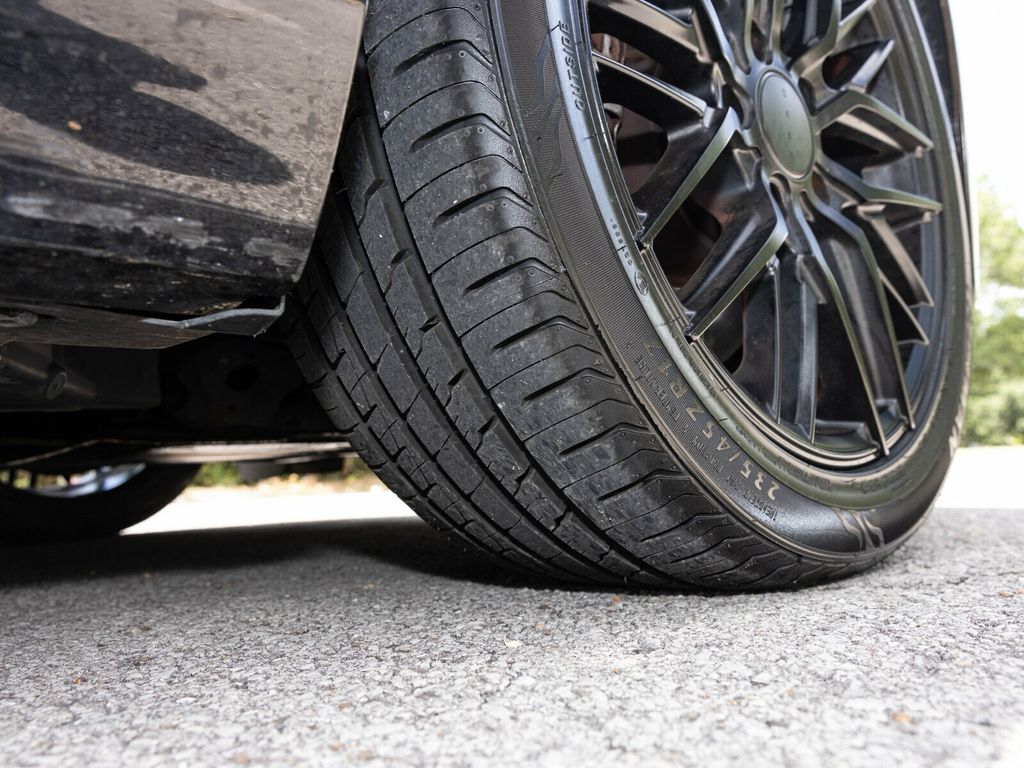 2009 BMW 3 Series New Tires, Recent Major Tune Up, Added Black Optics - 22898657 - 52