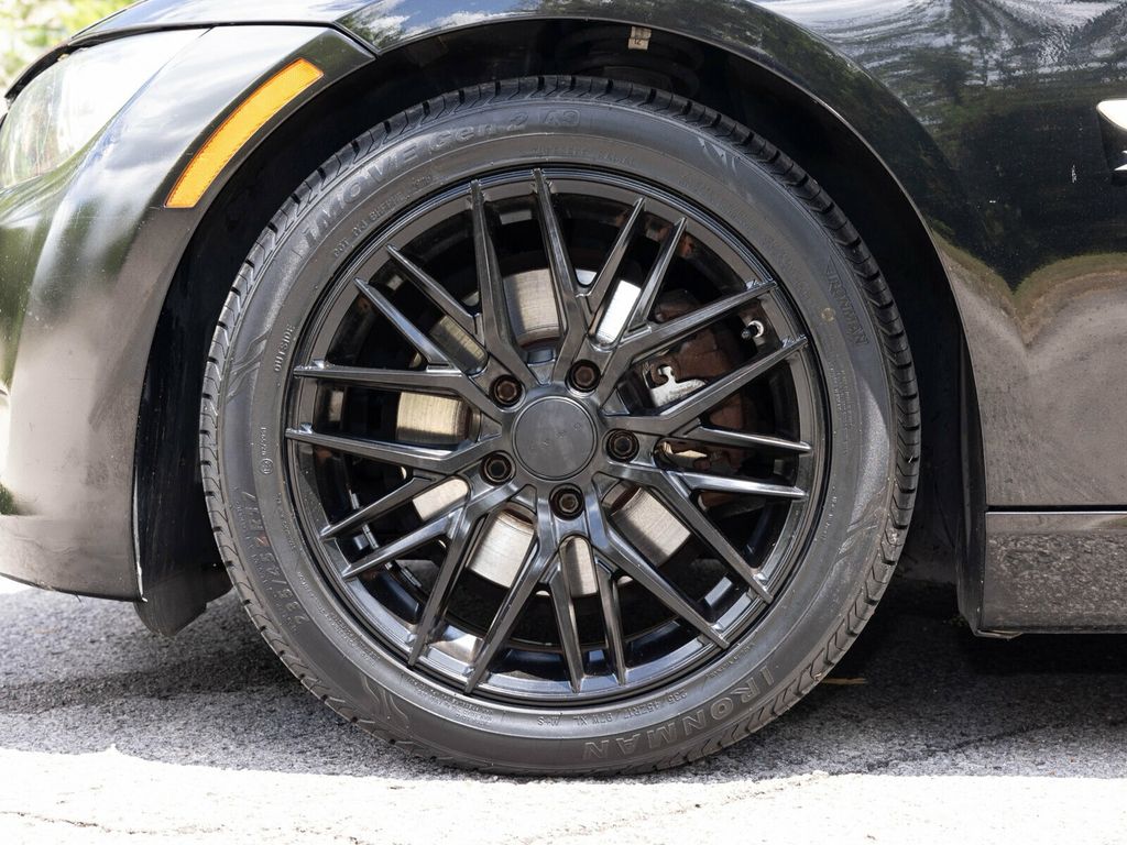 2009 BMW 3 Series New Tires, Recent Major Tune Up, Added Black Optics - 22898657 - 57