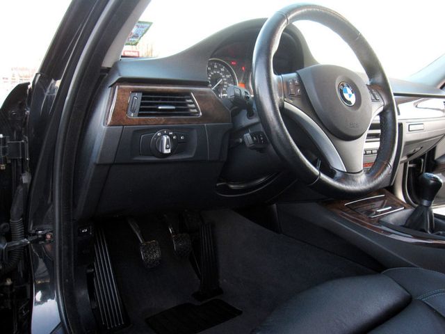 2009 BMW 3 Series Sports  328i xDrive - 22991529 - 19