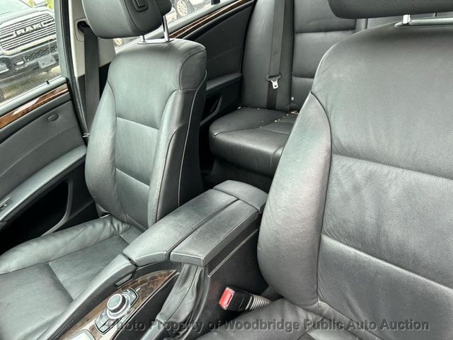 2009 BMW 5 Series 528i xDrive - 23032053 - 8