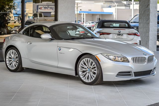 2009 BMW Z4 Z4 35i sDRIVE - GREAT MILES - TURBO - RETRACTABLE HARD TOP - 22915188 - 3