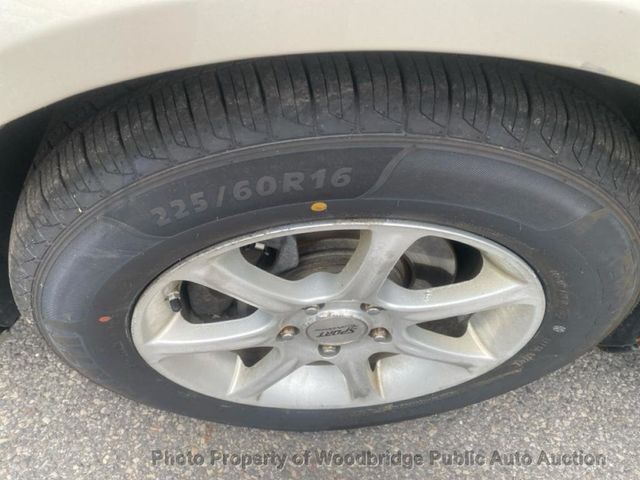 2009 Buick LaCrosse 4dr Sedan CX - 23048977 - 9