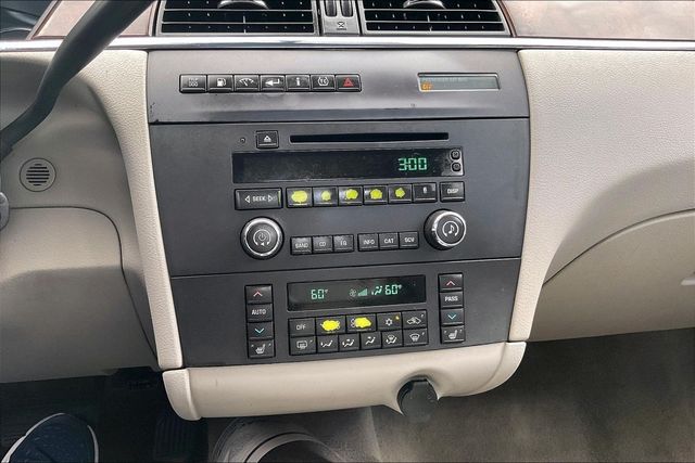 2009 Buick LaCrosse 4dr Sedan CXL - 23070606 - 24