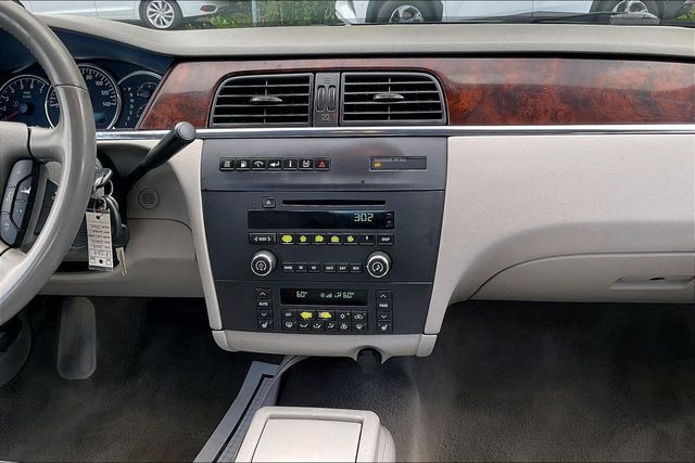 2009 Buick LaCrosse 4dr Sedan CXL - 23070606 - 26