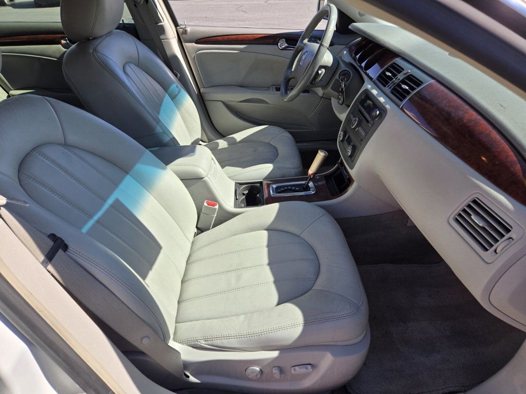 2009 Buick Lucerne 4dr Sedan CXL - 22963553 - 11